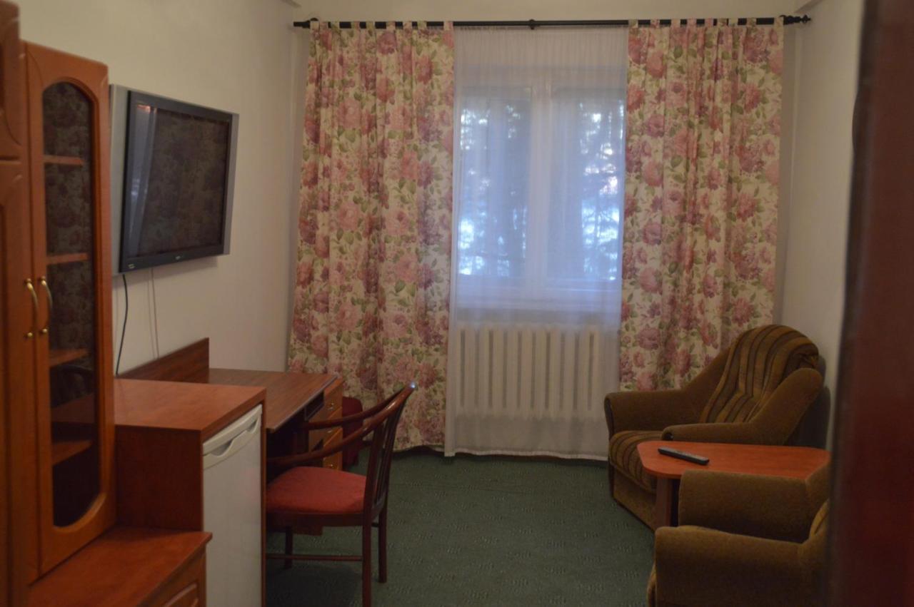 Zajazd Turystyczny Hetman Augustów Esterno foto
